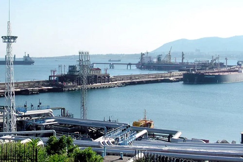 কিয়েভের আক্রমণে রাশিয়ার বন্দরনগরীতে জরুরি অবস্থা