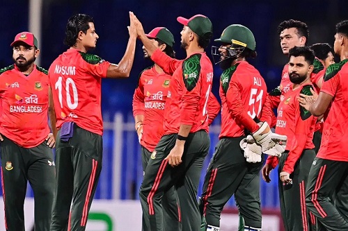 বিজয় দিবসের প্রীতি ম্যাচে নেতৃত্বে মিরাজ–শান্ত