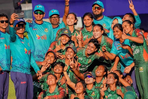 পাকিস্তানকে হারিয়ে সিরিজের নিয়ন্ত্রণ নিল বাংলাদেশ