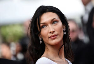 ‘ইরানের সাধারণ মানুষের জন্য আমার হৃদয় কাঁদছে, তাদের পাশে আছি’