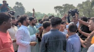 স্মৃতিসৌধে জাতীয় পার্টি-ছাত্রশক্তির নেতাকর্মীদের হাতাহাতি, জাতীয় পার্টির নেতা আহত