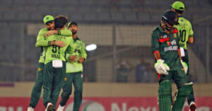 ব্যাটিং ধসে ১১৪ রানেই থামল বাংলাদেশ, সমতায় ফিরল পাকিস্তান