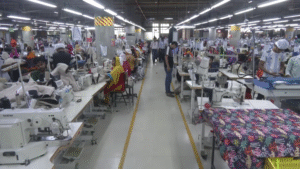 জ্বালানি সংকটে বিপর্যস্ত গার্মেন্টস খাত, উৎপাদন কমে বাজার হারানোর শঙ্কা