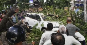 ভারতের উত্তর প্রদেশে বজ্রপাত ও ভারী বর্ষণে নিহত ১১১