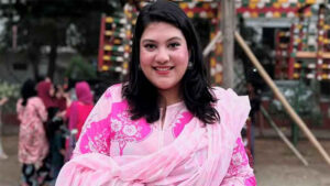 কারিনা কায়সারকে লিভার ডোনেট করবেন তার ভাই