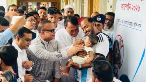 গোপালগঞ্জে ভিটামিন ‘এ’ প্লাস ক্যাম্পেইনের উদ্বোধন করলেন ডা. জিয়াউদ্দিন