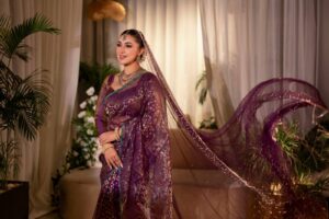 বিয়ের সাজে অপু বিশ্বাস, ফেসবুক পোস্ট ঘিরে আলোচনা