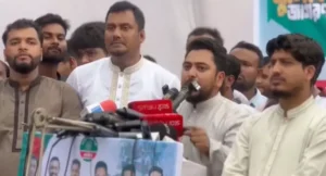 বিএনপি সরকার জাতির সাথে গাদ্দারি করছে : নাহিদ ইসলাম