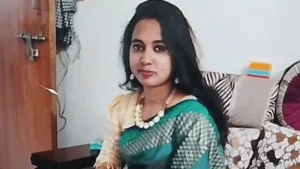 শিক্ষককে ঘরে আটকে মাথায় ১০ কোপ, শিক্ষার্থীর মা গ্রেফতার