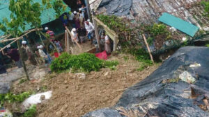 কক্সবাজারে আবারও পাহাড়ধস, তরুণীর মৃত্যু