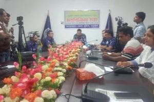 নড়াইলে সাংবাদিকদের সঙ্গে খুলনা রেঞ্জ ডিআইজির মতবিনিময়
