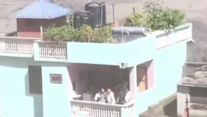 নেপালের বন্যায় সেই বাড়ির বারান্দায় আটকা পড়া ব্যক্তিরা উদ্ধার