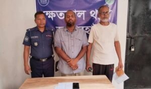 ইয়াবাসহ শিক্ষক আটক