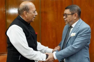 স্বাস্থ্যমন্ত্রীর সঙ্গে ভারতীয় হাইকমিশনারের সাক্ষাৎ