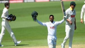 ডারউইন টেস্ট:  দেড়শ রানের লিড নিয়ে দ্বিতীয় দিন শেষ করল বাংলাদেশ