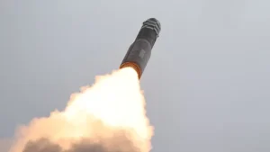 তিন ঘণ্টার ব্যবধানে দুটি ব্যালিস্টিক ক্ষেপণাস্ত্র ছুড়ল উত্তর কোরিয়া