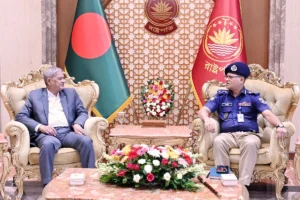 আইনশৃঙ্খলা রক্ষায় পুলিশকে নিষ্ঠার সঙ্গে দায়িত্ব পালনের আহ্বান রাষ্ট্রপতির